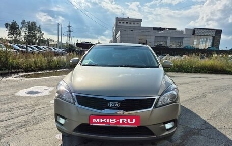 KIA cee'd I рестайлинг, 2011 год, 850 000 рублей, 3 фотография
