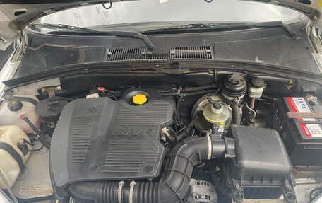 Chevrolet Niva I рестайлинг, 2017 год, 610 000 рублей, 4 фотография