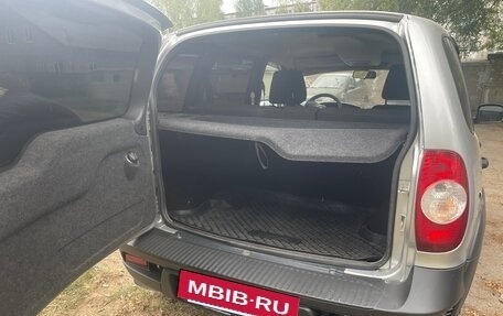 Chevrolet Niva I рестайлинг, 2017 год, 610 000 рублей, 8 фотография