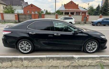 Toyota Camry, 2018 год, 2 760 000 рублей, 6 фотография