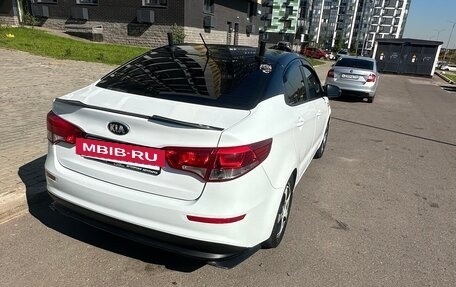 KIA Rio III рестайлинг, 2016 год, 900 000 рублей, 13 фотография