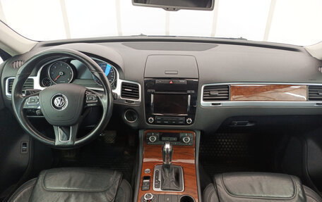 Volkswagen Touareg III, 2013 год, 2 100 000 рублей, 18 фотография
