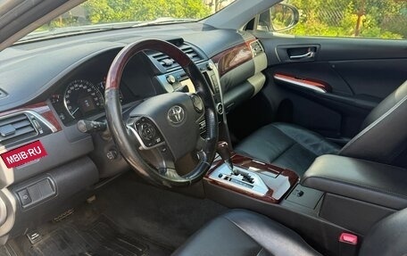 Toyota Camry, 2012 год, 1 700 000 рублей, 8 фотография