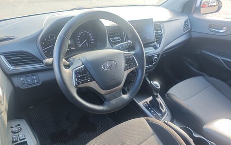 Hyundai Solaris II рестайлинг, 2021 год, 1 490 000 рублей, 7 фотография