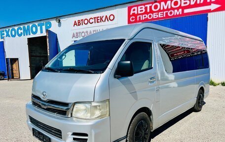 Toyota HiAce H200, 2012 год, 1 490 000 рублей, 3 фотография