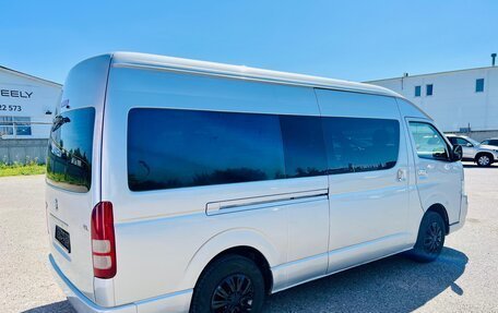 Toyota HiAce H200, 2012 год, 1 490 000 рублей, 8 фотография