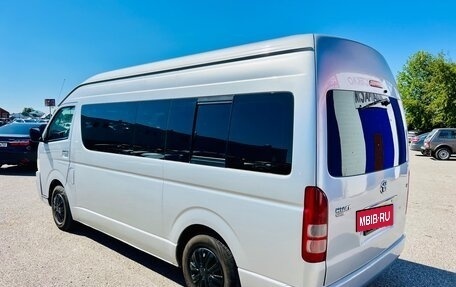Toyota HiAce H200, 2012 год, 1 490 000 рублей, 7 фотография