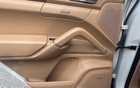 Porsche Cayenne III, 2015 год, 3 200 000 рублей, 9 фотография