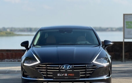 Hyundai Sonata VIII, 2022 год, 2 650 000 рублей, 2 фотография