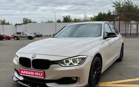 BMW 3 серия, 2013 год, 1 700 000 рублей, 1 фотография