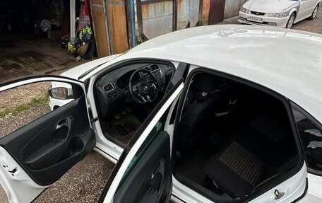 Volkswagen Polo VI (EU Market), 2018 год, 900 000 рублей, 8 фотография