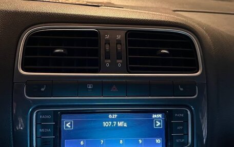 Volkswagen Polo VI (EU Market), 2018 год, 900 000 рублей, 18 фотография