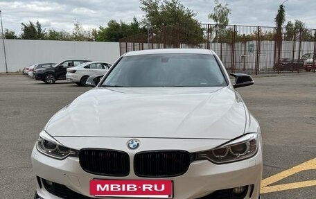 BMW 3 серия, 2013 год, 1 700 000 рублей, 10 фотография