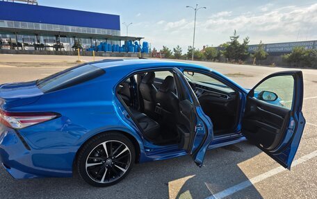 Toyota Camry, 2018 год, 2 500 000 рублей, 7 фотография