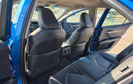 Toyota Camry, 2018 год, 2 500 000 рублей, 10 фотография