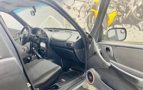Chevrolet Niva I рестайлинг, 2011 год, 570 000 рублей, 6 фотография