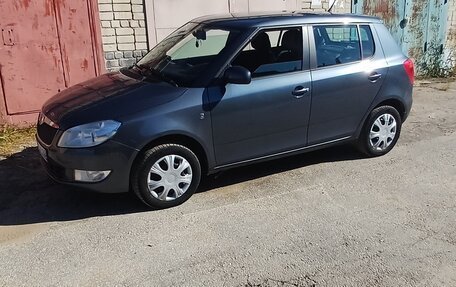 Skoda Fabia II, 2013 год, 650 000 рублей, 4 фотография