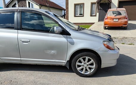 Toyota Platz, 2001 год, 350 000 рублей, 7 фотография