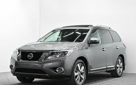 Nissan Pathfinder, 2016 год, 1 595 000 рублей, 1 фотография