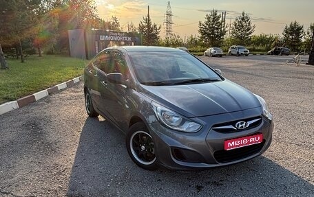 Hyundai Solaris II рестайлинг, 2011 год, 650 000 рублей, 1 фотография