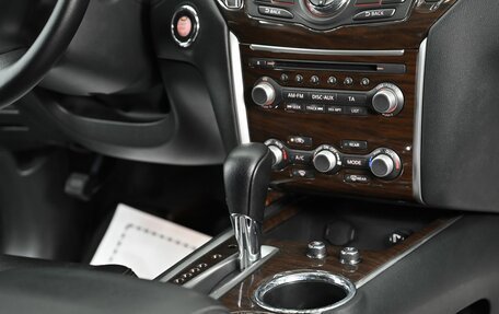 Nissan Pathfinder, 2016 год, 1 595 000 рублей, 11 фотография