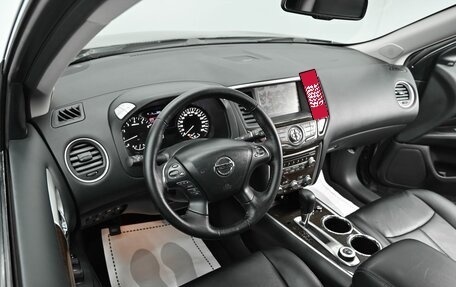 Nissan Pathfinder, 2016 год, 1 595 000 рублей, 8 фотография