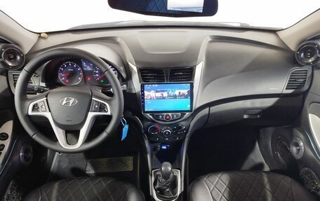 Hyundai Solaris II рестайлинг, 2013 год, 650 000 рублей, 14 фотография