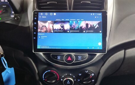 Hyundai Solaris II рестайлинг, 2013 год, 650 000 рублей, 15 фотография