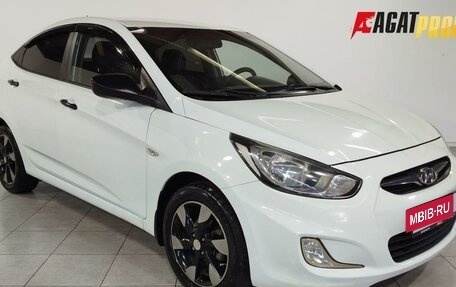 Hyundai Solaris II рестайлинг, 2013 год, 650 000 рублей, 3 фотография