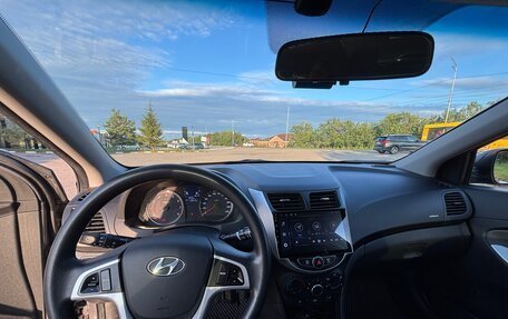 Hyundai Solaris II рестайлинг, 2011 год, 650 000 рублей, 10 фотография