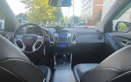 Hyundai ix35 I рестайлинг, 2013 год, 1 200 000 рублей, 12 фотография
