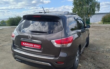 Nissan Pathfinder, 2015 год, 1 900 000 рублей, 2 фотография