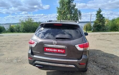 Nissan Pathfinder, 2015 год, 1 900 000 рублей, 9 фотография