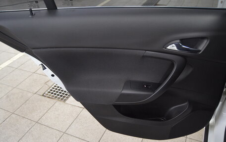 Opel Insignia II рестайлинг, 2011 год, 950 000 рублей, 17 фотография