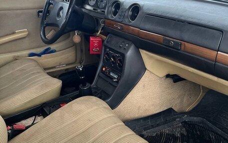 Mercedes-Benz W123, 1979 год, 350 000 рублей, 8 фотография