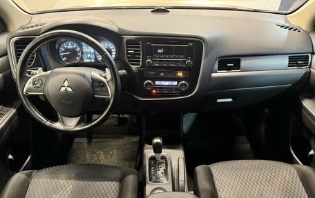 Mitsubishi Outlander III рестайлинг 3, 2012 год, 1 129 000 рублей, 11 фотография