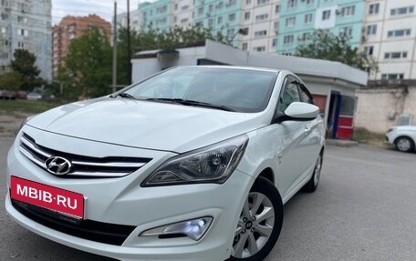 Hyundai Solaris II рестайлинг, 2016 год, 1 200 000 рублей, 1 фотография