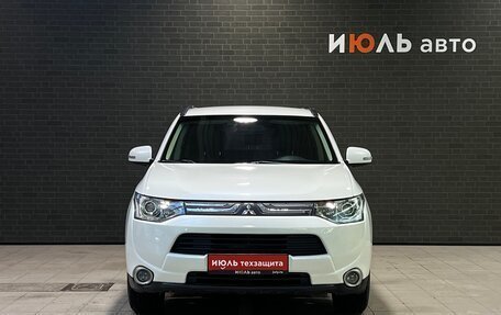 Mitsubishi Outlander III рестайлинг 3, 2013 год, 1 495 000 рублей, 2 фотография