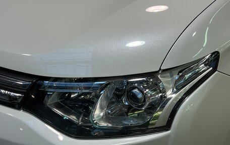 Mitsubishi Outlander III рестайлинг 3, 2013 год, 1 495 000 рублей, 8 фотография