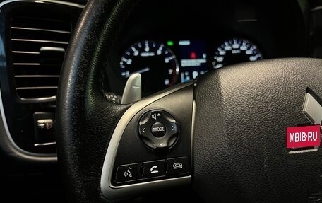 Mitsubishi Outlander III рестайлинг 3, 2013 год, 1 495 000 рублей, 20 фотография