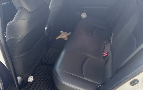 Toyota Prius IV XW50, 2016 год, 1 600 000 рублей, 15 фотография