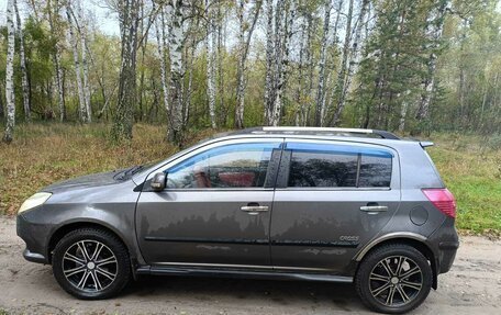 Geely MK Cross I, 2012 год, 190 000 рублей, 2 фотография