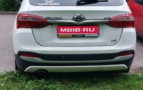 Brilliance V5 I рестайлинг, 2017 год, 750 000 рублей, 1 фотография