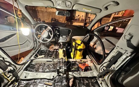 KIA Optima III, 2011 год, 1 100 000 рублей, 24 фотография