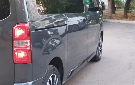 Peugeot Traveller I, 2021 год, 3 100 000 рублей, 3 фотография