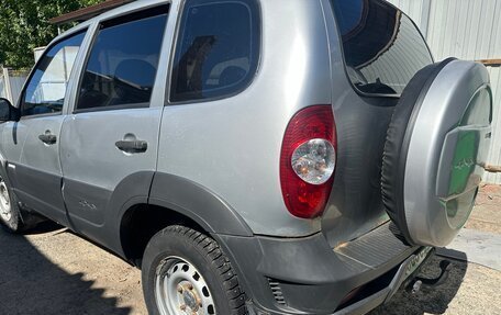 Chevrolet Niva I рестайлинг, 2010 год, 330 000 рублей, 6 фотография