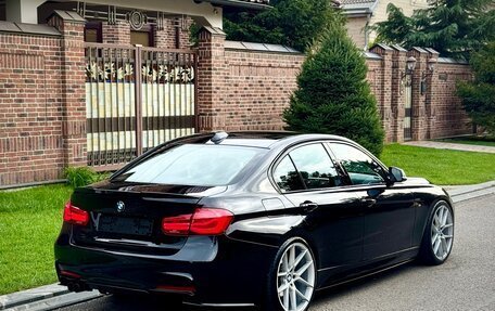 BMW 3 серия, 2017 год, 2 350 000 рублей, 3 фотография