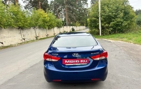Hyundai Elantra V, 2012 год, 850 000 рублей, 6 фотография