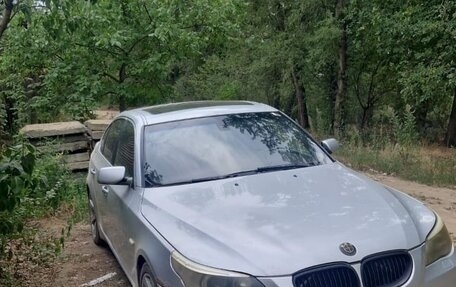 BMW 5 серия, 2003 год, 899 990 рублей, 1 фотография