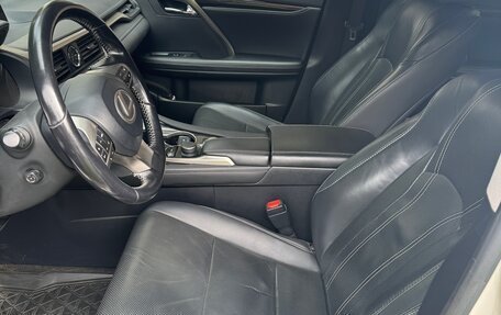 Lexus RX IV рестайлинг, 2018 год, 3 250 000 рублей, 8 фотография